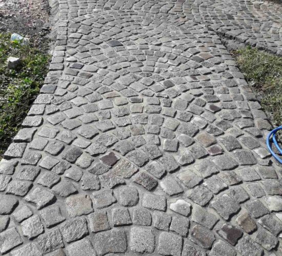 Prirdoni kamen Beograd - Mimaros Stone
