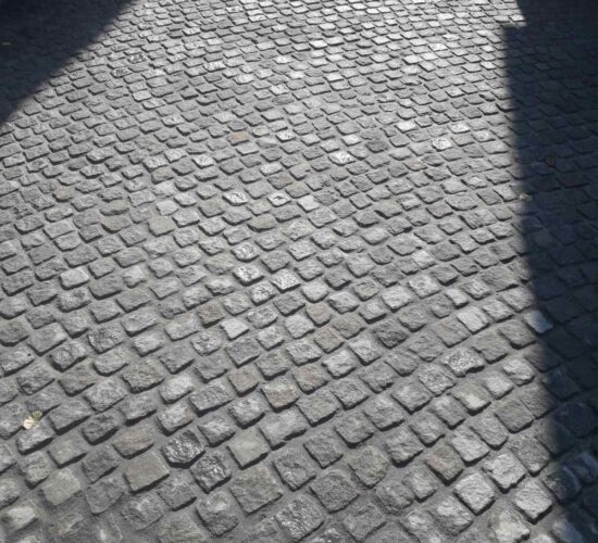 Prirdoni kamen Beograd - Mimaros Stone