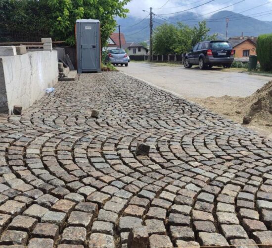 Prirdoni kamen Beograd - Mimaros Stone