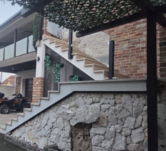 Prirdoni kamen Beograd - Mimaros Stone