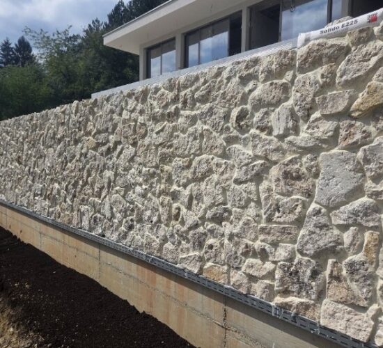 Prirdoni kamen Beograd - Mimaros Stone